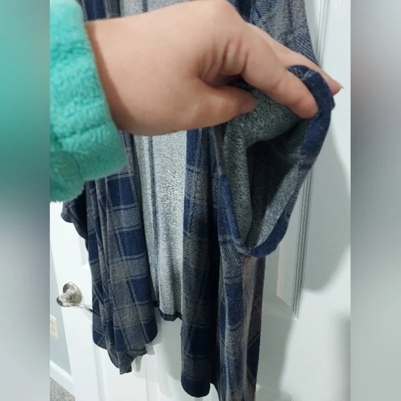 NWOT Lane Bryant Blue & Gray Plaid Short Dolman Sleeve Open Front Cardigan 18/20 - Picture 8 of 10